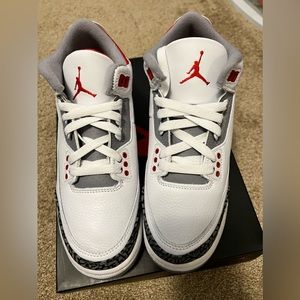 Fire Red Jordan 3